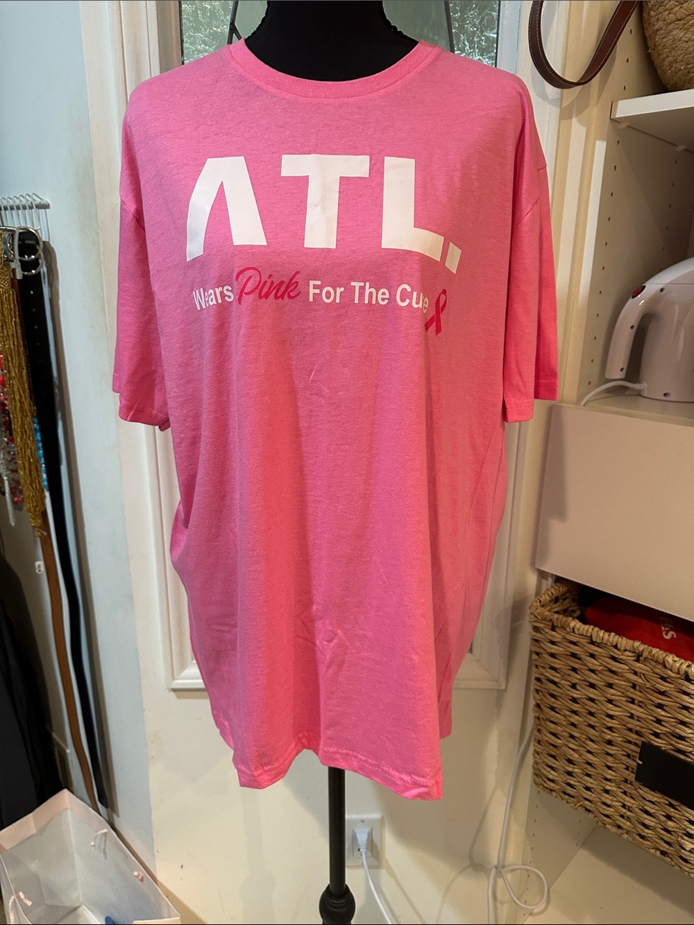 ATL Pink For The Cure Graphic T-Shirt for Women - size large